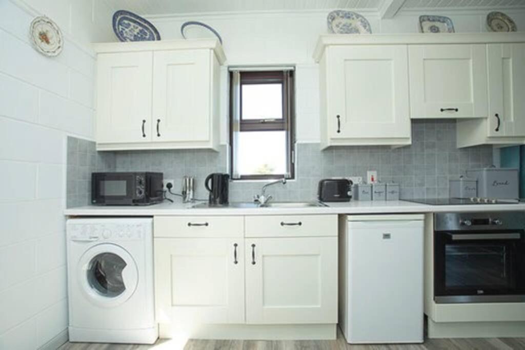 Cargagh Cottage Annacloy ภายนอก รูปภาพ